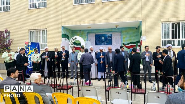 نواخته شدن زنگ سپاس معلم در باخرز