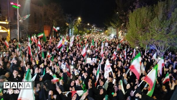 مراسم تشیع پیکر مطهر شهید رضا روزگرد