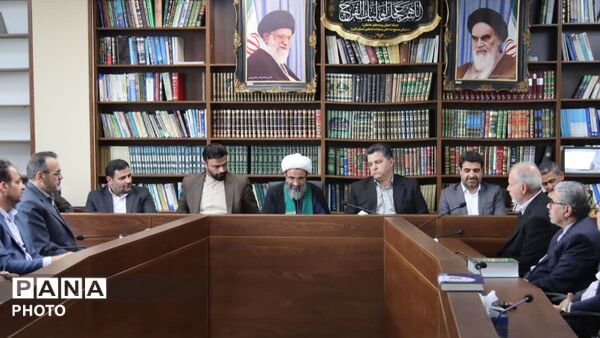 تجلیل از اعضای شوراهای اسلامی شهرستان فردیس