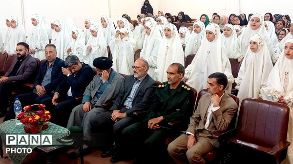 یاد پرواز، در جشن شکوفاییِ تکلیف