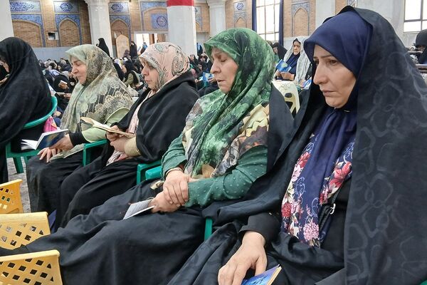 برگزاری مراسم پرفیض دعای عرفه در مصلی باقرشهر 