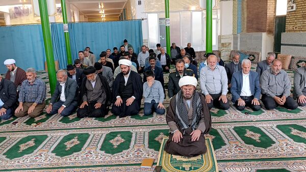 نماز عبادی سیاسی جمعه این هفته شهر سفیددشت 