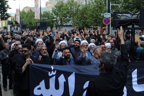 حرکت دسته عزاداری رحلت امام خمینی 