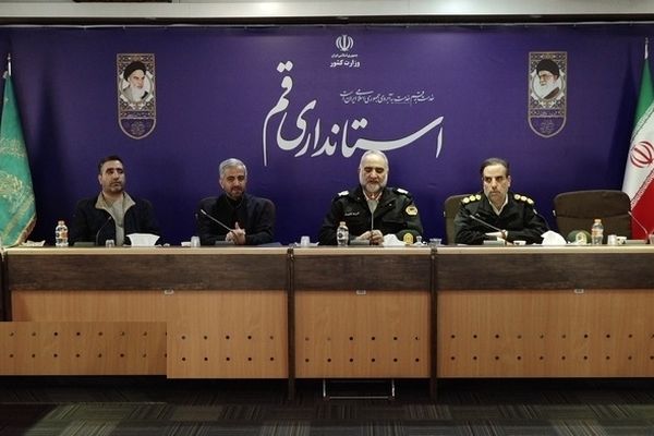 خانواده‌ها اجازه ندهند جوانان در دام گروهک های تروریستی بیفتند