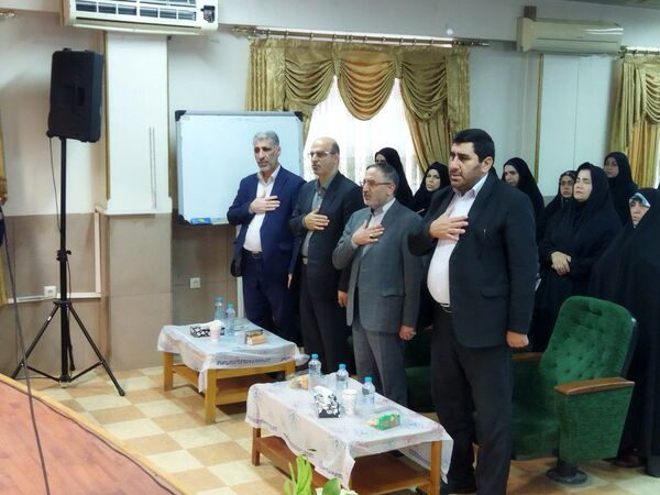 نشست صمیمی نخبگان و فرهنگیان سوادکوه با حضور معاون پارلمانی وزیر آموزش‌وپرورش 
