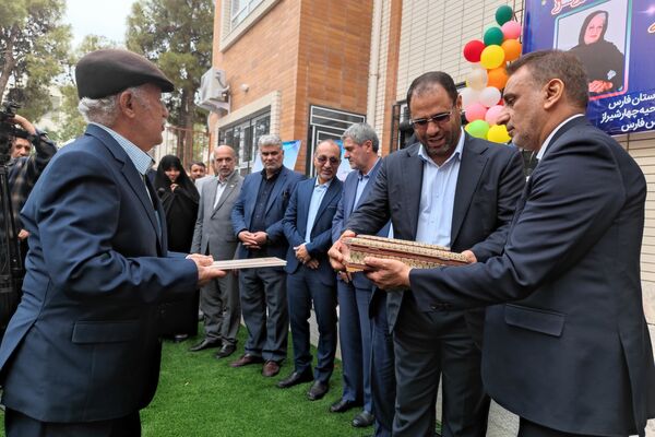 آیین افتتاحیه آموزشگاه خیرساز مرحوم آذرصابری در شیراز