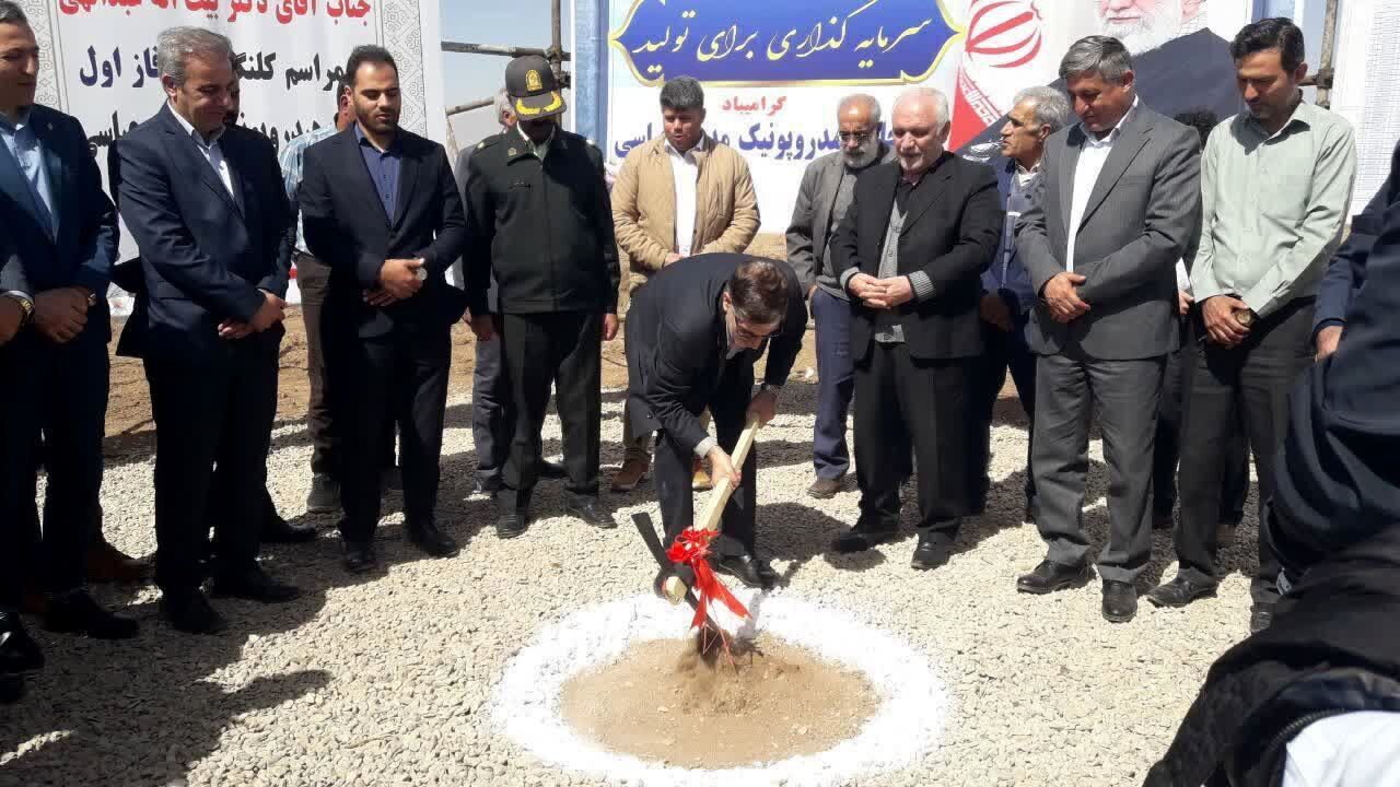 هریس میزبان بزرگ‌ترین گلخانه مدرن شرق آذربایجان