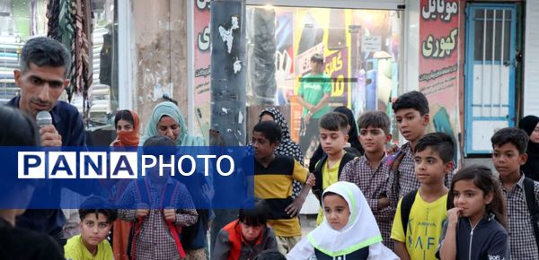 جشن روز جهانی کودک در قلعه‌گنج