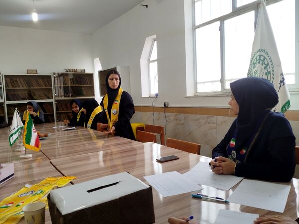 انتخابات شورای دانش‌آموزی در شهرستان فاروج 