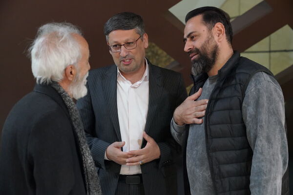 روز چهارم اکران فیلم های جشنواره فجر  در نصف جهان