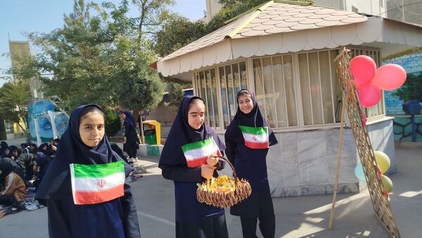 المپیاد ورزشی درون مدرسه‌ای در دبیرستان عطیه