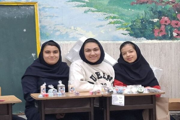 برگزاری بازارچه اقتصادی در دبیرستان شاهد تکتم