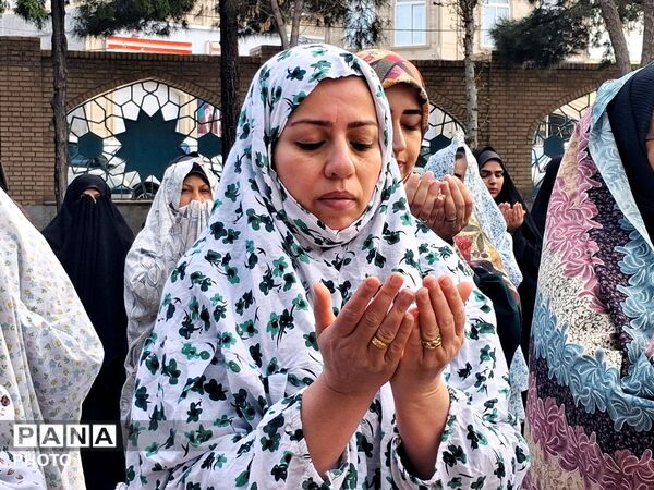 نماز عید سعید فطر در شهرستان کاشمر 