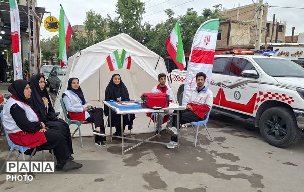 برپایی غرفه‌های خدمات‌رسانی و بسیجی  هم‌زمان با برنامه‌های ویژه روز جمعه
