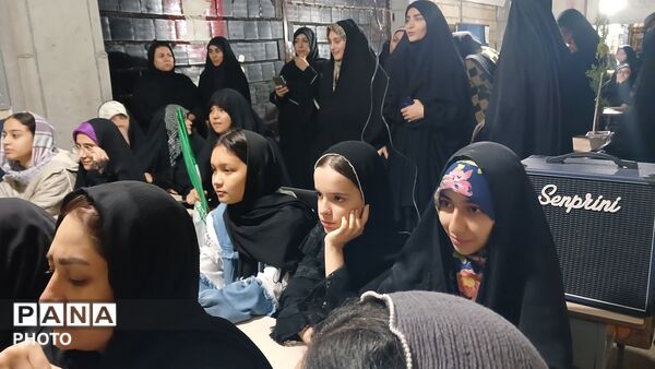 پاتوق «نوجوانان مبارز» در محمدشهر کرج  