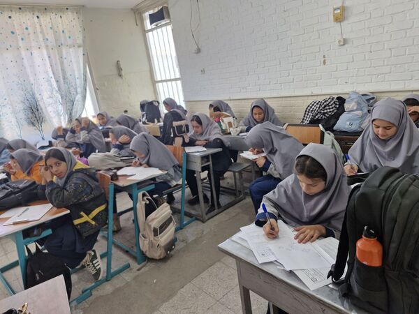 آزمون سنجش در دبیرستان افق
