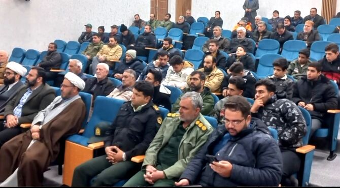 برگزاری مراسم گرامیداشت حماسه ۹دی و سالروز شهادت سردار سلیمانی در شهرداری عسگران 