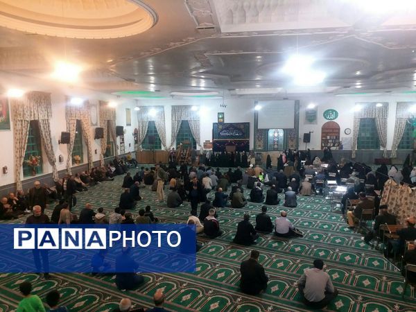 جشن ولادت حضرت فاطمه زهرا (س) در مسجد امام حسین (ع)