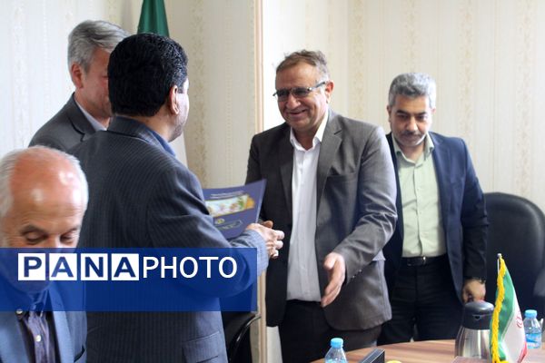 اولین جلسه هیات مدیره مجمع خیرین مدرسه‌ساز خراسان رضوی در سال جدید