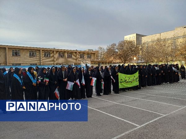 استقبال از شهید گمنام در دبیرستان نمونه معراج شیروان