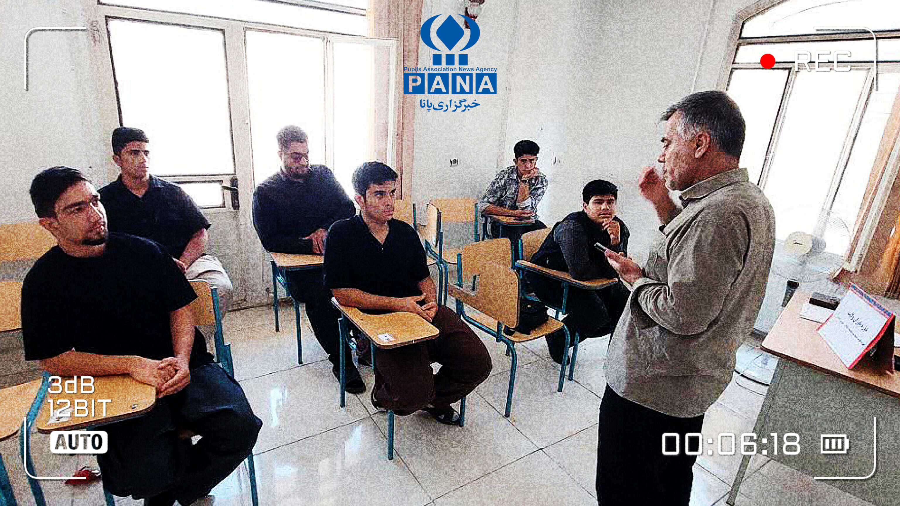 جلسه فرماندهان واحدهای دبیرستان‌های دهگلان با محوریت ارتقای برنامه‌های فرهنگی و تربیتی برگزار شد