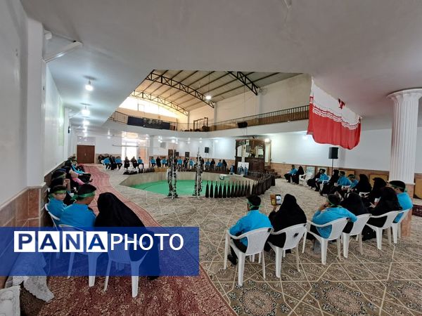 جشنِ تکلیفِ «به وقتِ میهن خدایی» دانش آموزان اشکذری همراه دستبوسی مادر