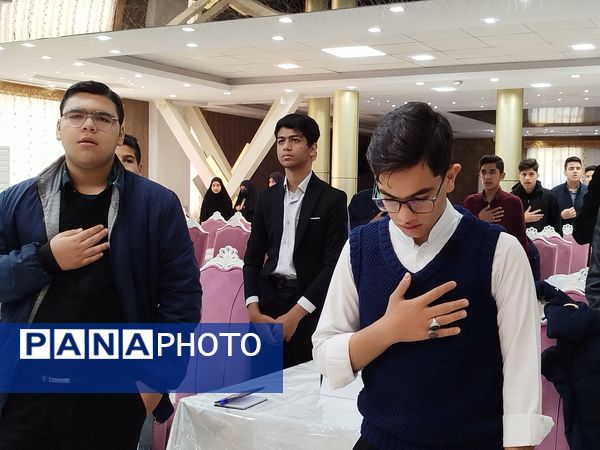 جلسه رؤسای شوراهای دانش‌آموزی مدارس شهرستان کاشمر