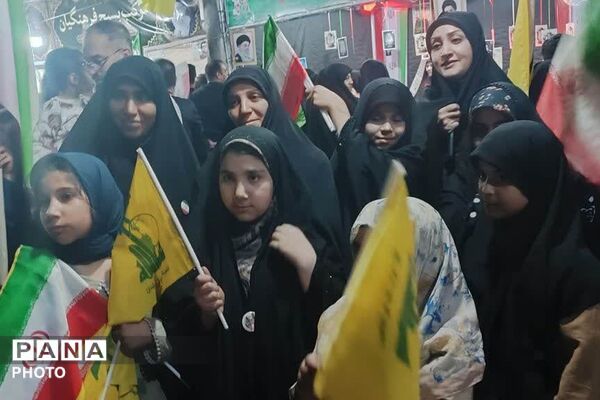 برپایی موکب «سلام شهید» به همت حوزه ۵۰۲ بسیج دانش آموزی ناحیه دو شهرری 