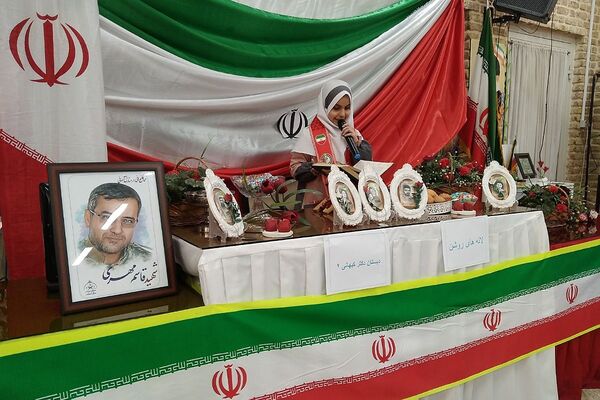 مراسم «لاله‌های روشن» در دبستان دکتر کیهانی 