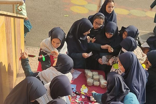 برگزاری «پویش مهربانی» در مدارس ناحیه 2 شهرری 
