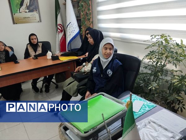 نشست صمیمانه معاون پرورشی و تربیت‌بدنی ناحیه 7 با سردبیر خبرنگاران خبرگزاری پانا 