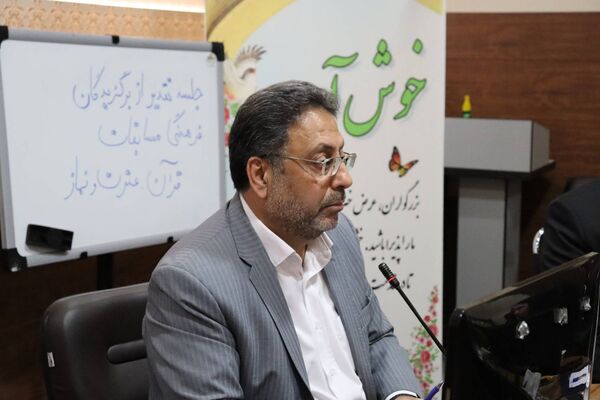 تجلیل از ۴۰ معلم برگزیده قرآن و عترت منطقه ۱۴ تهران در جشن باشکوه غدیر