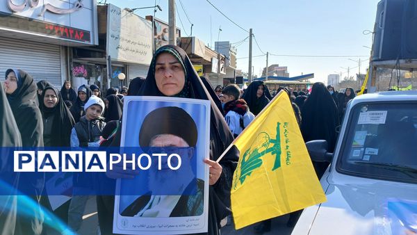 حضور پر شور مردم ساوه در یوم الله ۲۲ بهمن