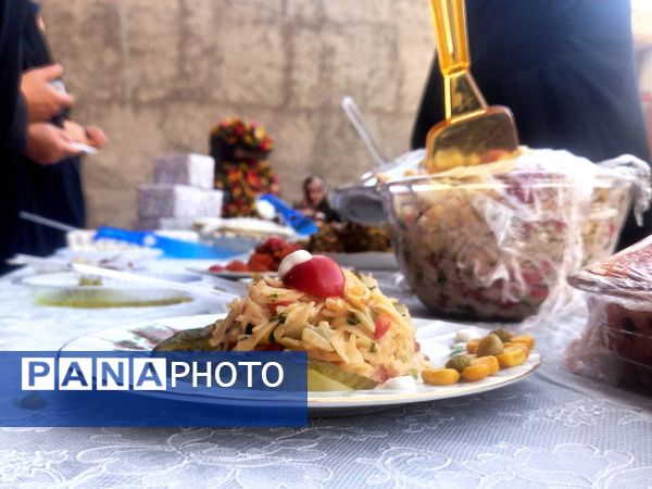 جشنواره غذای سالم و‌ معرفی غذاهای محلی در شهرستان بروجن