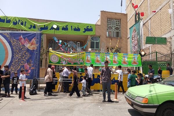 بازدید مسئولان رباط کریم از جشن کیلومتری عید غدیر