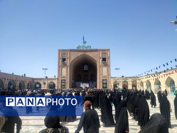 تشییع شهید مدافع امنیت همزمان با روز ملی حجاب در نیشابور