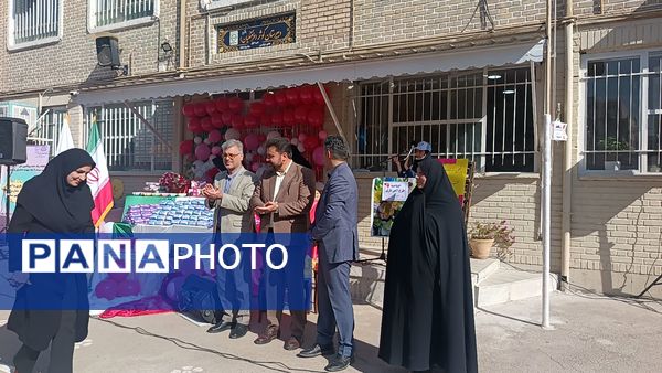 افتتاحیه طرح آهن یاری در دبیرستان کوثر فرهنگیان