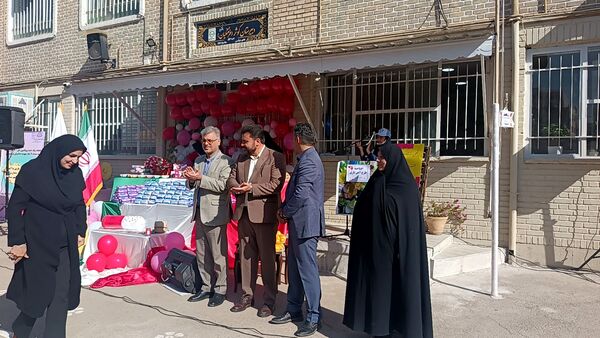 افتتاحیه طرح آهن یاری در دبیرستان کوثر فرهنگیان