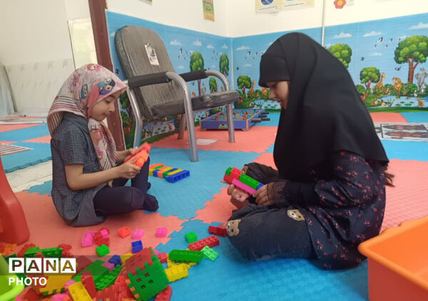 آیین عبادی و سیاسی نماز جمعه در خاتم
