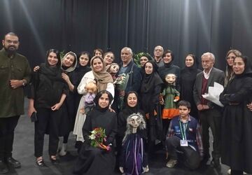 نمایش عروسکی «چهچه چلچله چهل گیس» در تماشاخانه استاد لایق روی صحنه رفت 