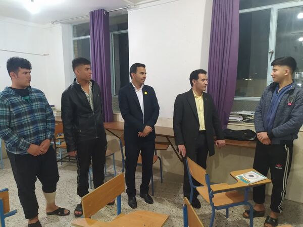  بازدید از دبیرستان‌های دخترانه عشایری عفاف و شبانه‌روزی پسرانه عشایری فارس