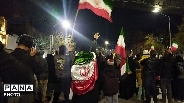 حضور نسل های مختلف در اجتماعات شبانه نیشابور