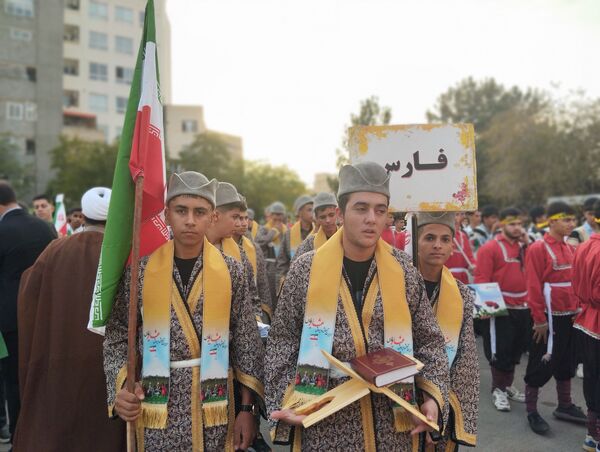 جشنواره رنگ‌ها و فرهنگ‌ها