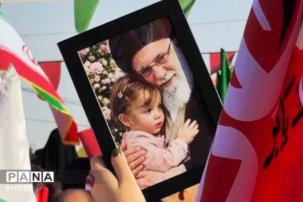طنین ایستادگی در خرم آباد، خشم مقتدرانه مردم خرم‌ آباد در برابر دشمنان