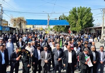 راهپیمایی ۲۲ بهمن در شهرستان عنبرآباد