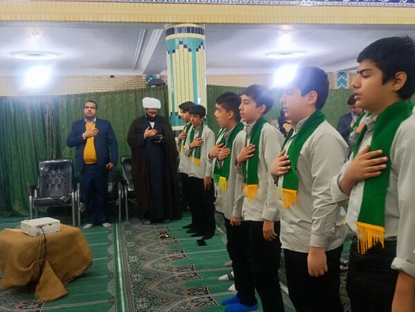 برگزاری مراسم افطار و یادمان شهدا با حضور مدیر آموزش و پرورش در مدرسه شهید مرتضوی  شهرستان قدس