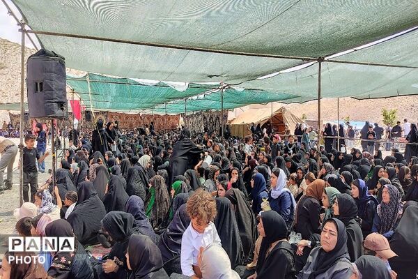 پخت حلیم در روز اربعین حسینی شهر بار نیشابور