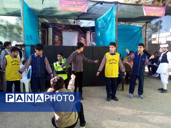 افتتاح نمایشگاه ماها در دبستان ۲۲ بهمن تربت‌جام 