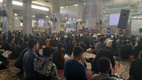 نماز عبادی سیاسی جمعه به همراه سخنرانی پیش از خطبه های معاون پرورشی در نیشابور 