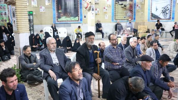  مراسم بزرگداشت رئیس‌جمهور شهید و همراهانش در گلزار شهدای شهرستان دلیجان